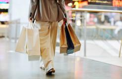 Chic Winter Sales in Saint-Germain : Enjoy Parisian Bargains from Hôtel Six