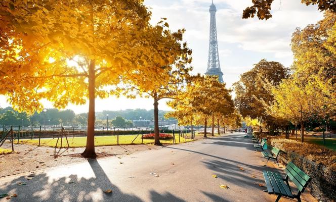 Autumn in Paris: Discover the City of Light from a New Angle