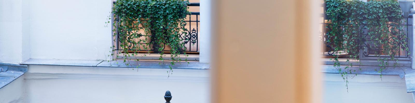 Le Six Hôtel - Entre nous