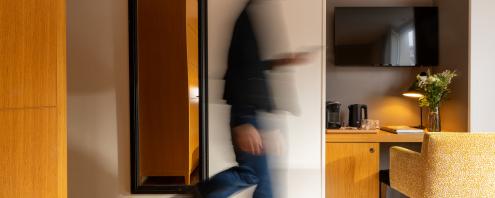 Le Six Hotel - Habitaciones & Suites